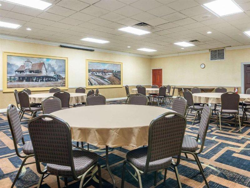 Quality Inn And Suites Palatka Riverfront Kültér fotó