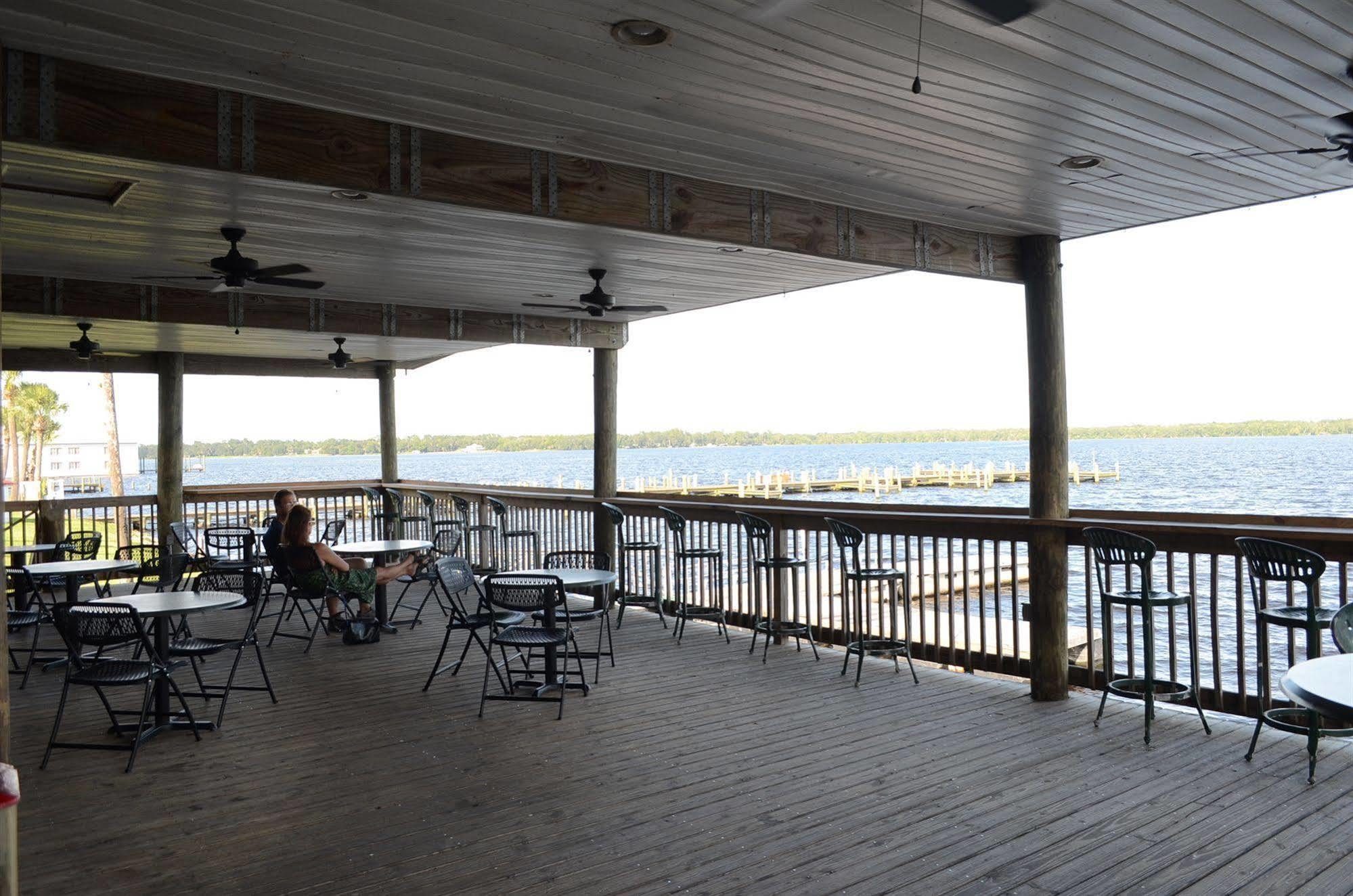 Quality Inn And Suites Palatka Riverfront Kültér fotó